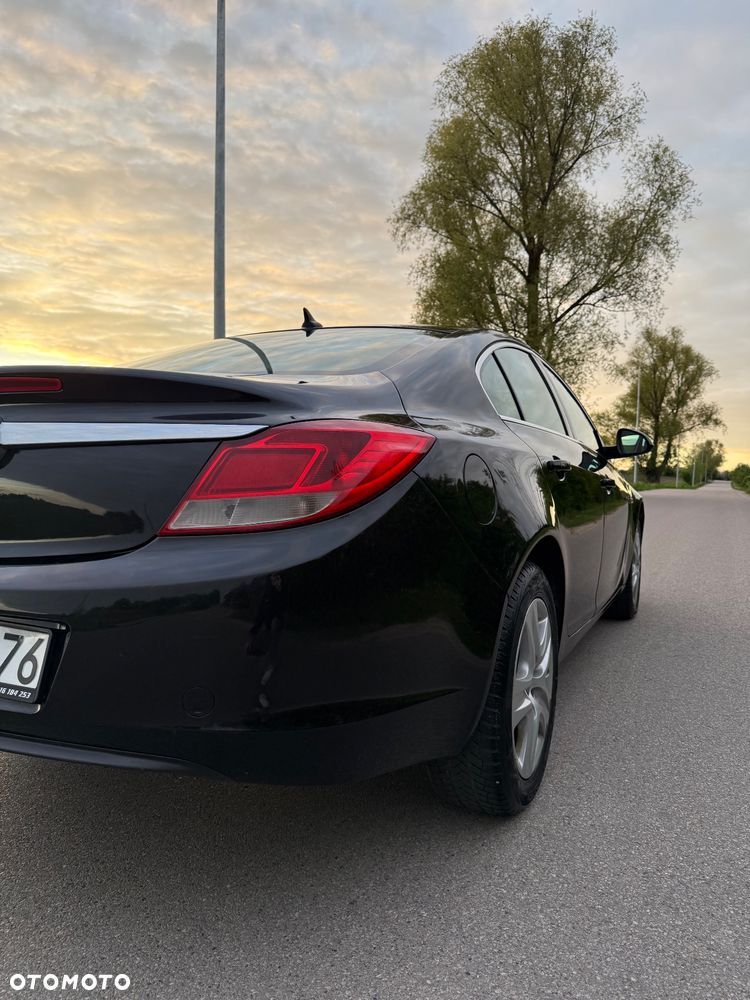 Opel Insignia 1.8 - 6