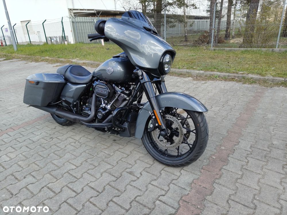 Harley-Davidson Touring Street Glide - 1