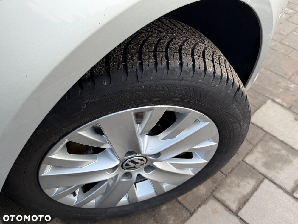 Volkswagen Touran 2.0 TDI DPF Comfortline - 10