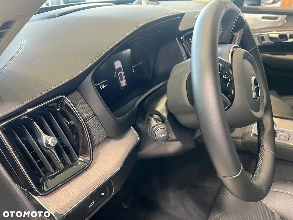 Volvo XC 90 - 27