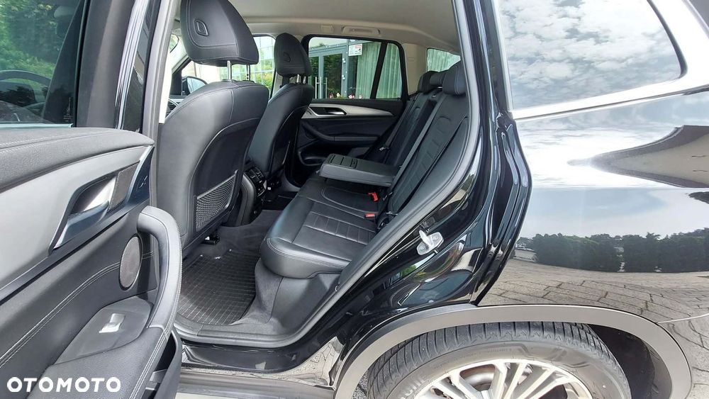 BMW X3 xDrive30d Luxury Line - 10