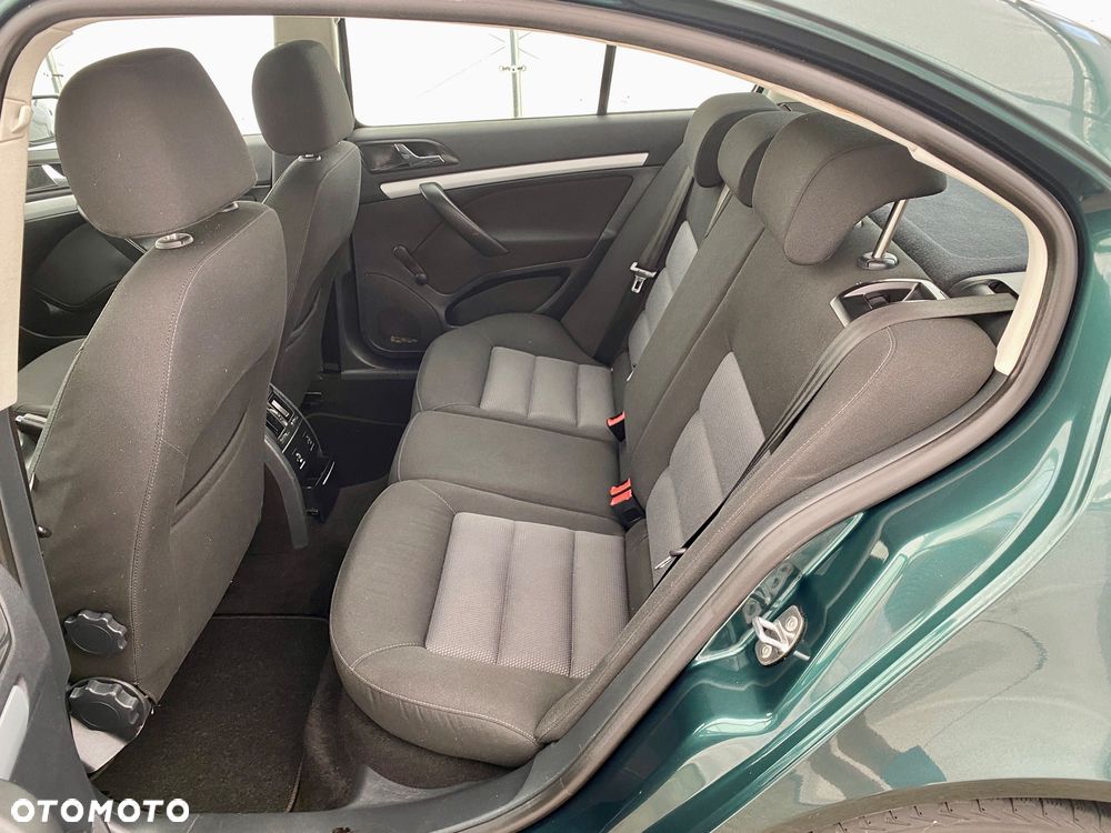 Skoda Octavia 2.0 TDI DPF Elegance - 17