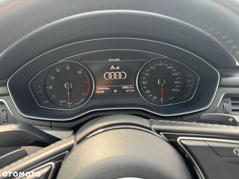 Audi A4 Limousine - 16