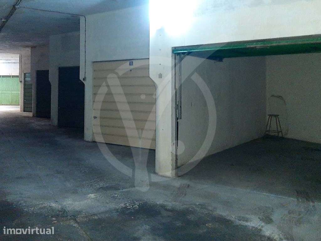 Garagem fechada - Rotunda do Touro - Póvoa de Varzim - Grande imagem: 3/3