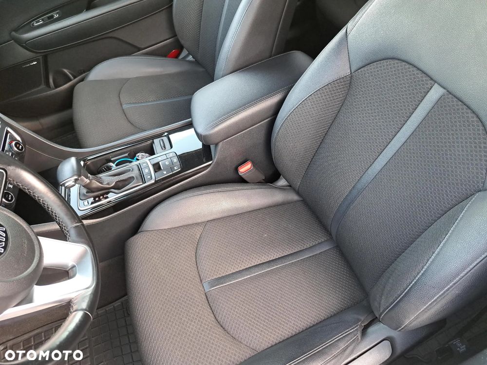 Kia Optima 1.6 T-GDI L DCT - 32