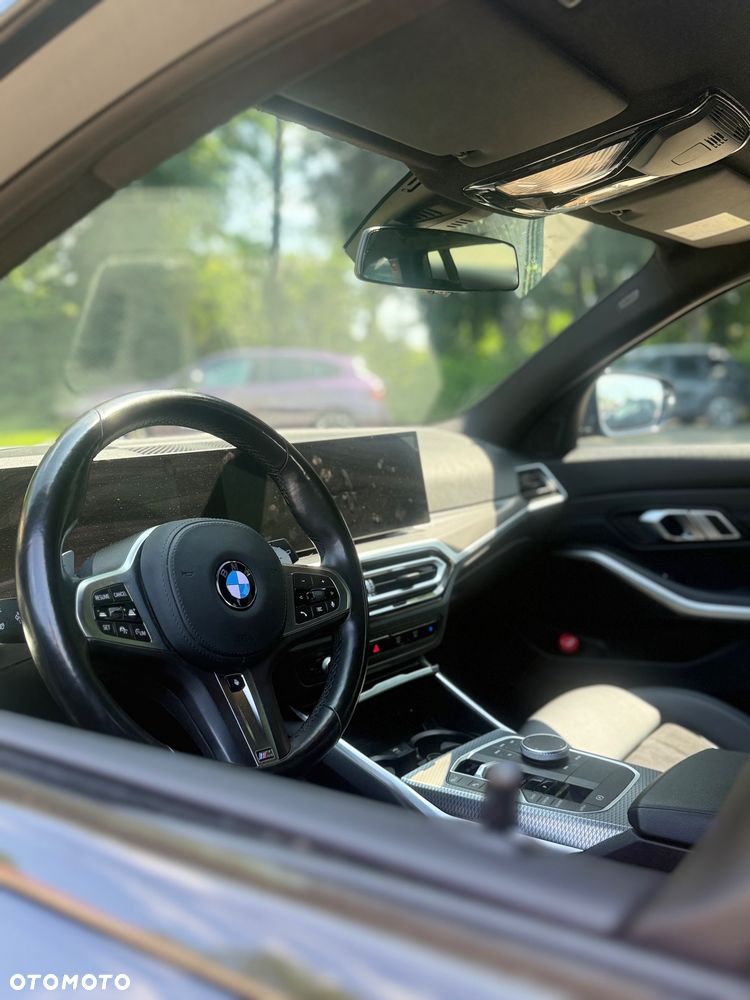 BMW Seria 3 320d xDrive mHEV M Sport - 9