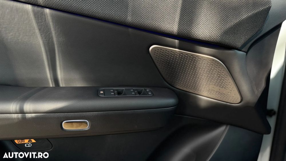 MAZDA Unknown Model 2026 — imagine 8