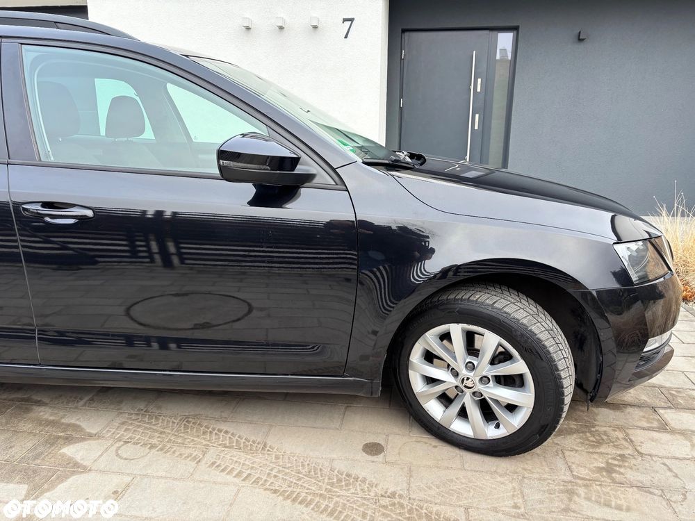 Skoda Octavia 2.0 TSI Ambition DSG - 11