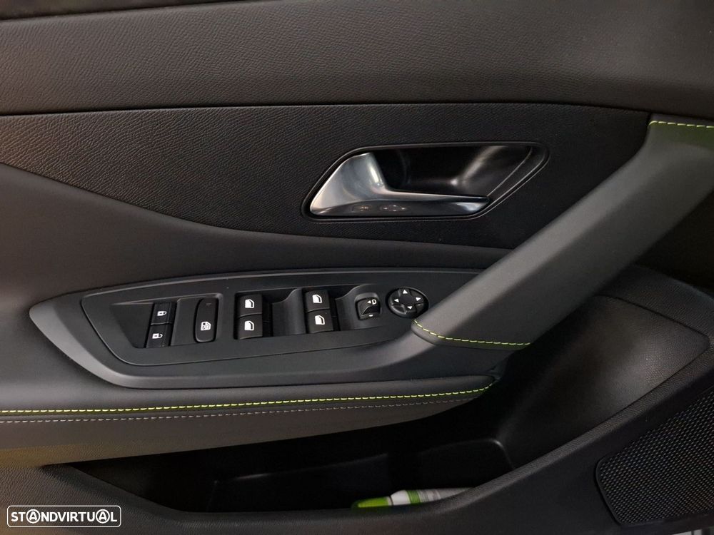Peugeot 308 SW 1.6 Hybrid GT e-DCS7 — fotografia 25