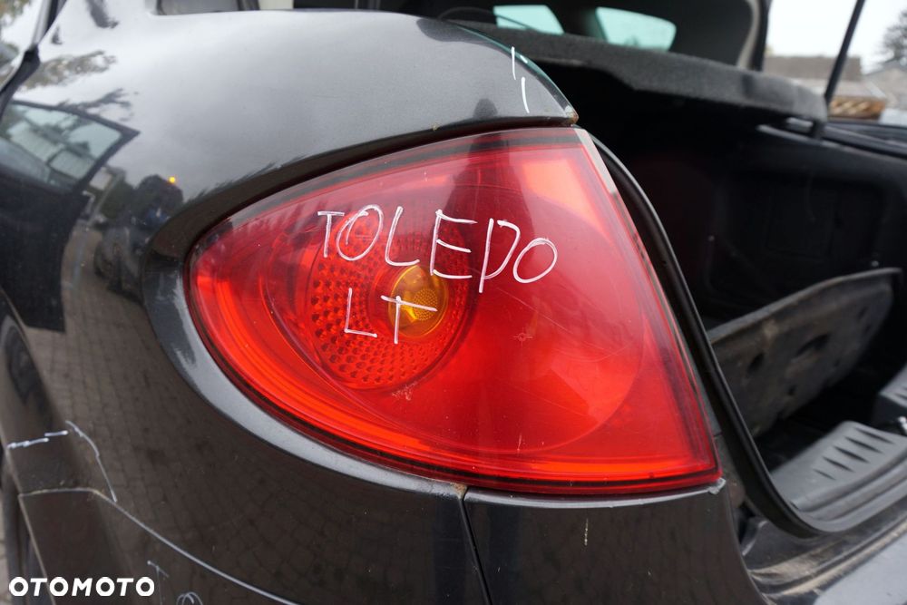 LAMPA TYLNA LEWA TOLEDO III 5P 5P5945111A SEAT 2004-2009 - 1