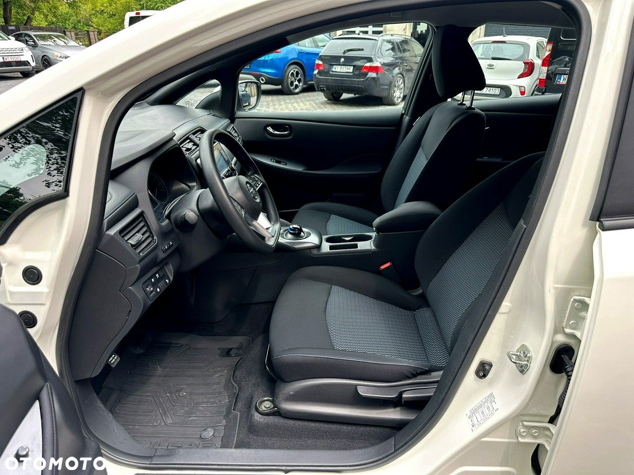 Nissan Leaf 40kWh Visia - 11
