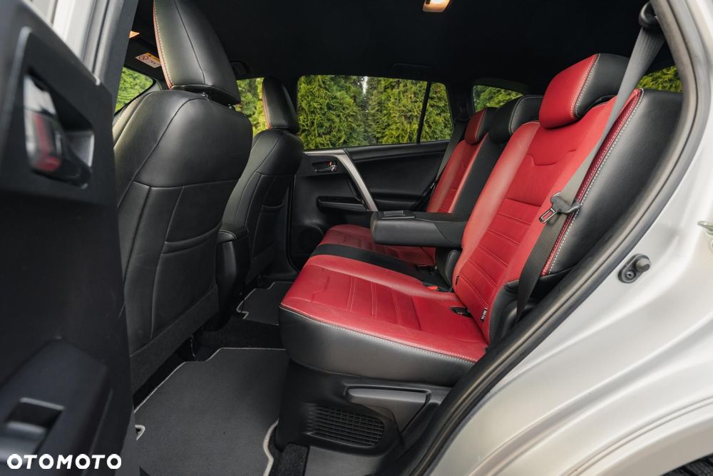 Toyota RAV4 - 14