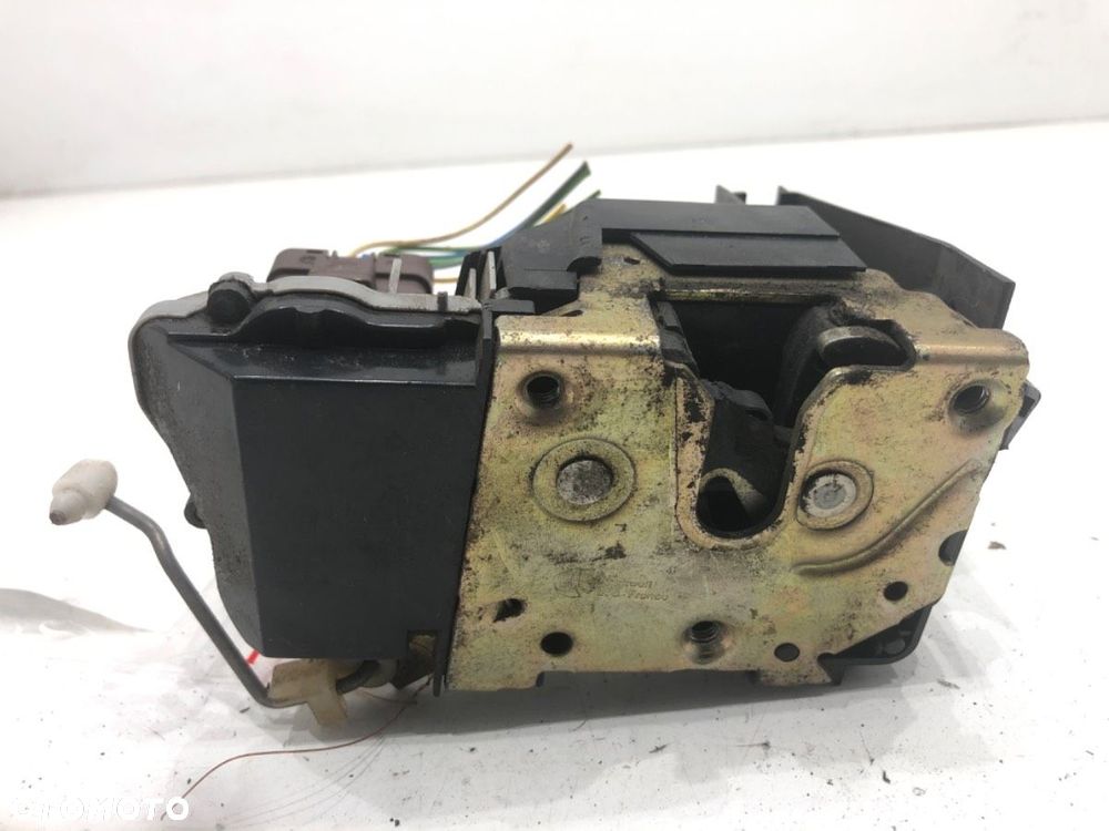 ZAMEK DRZWI LEWY PRZÓD  PEUGEOT 307 (3A/C) 2000 - 2012 1.6 16V 80 kW [109 KM] benzyna 2000 - 2007 - 1