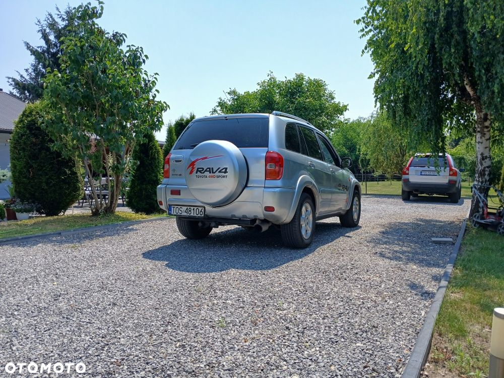 Toyota RAV4 - 4