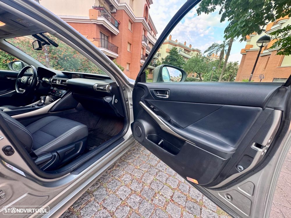 Lexus IS 300H Pack Luxury - 10