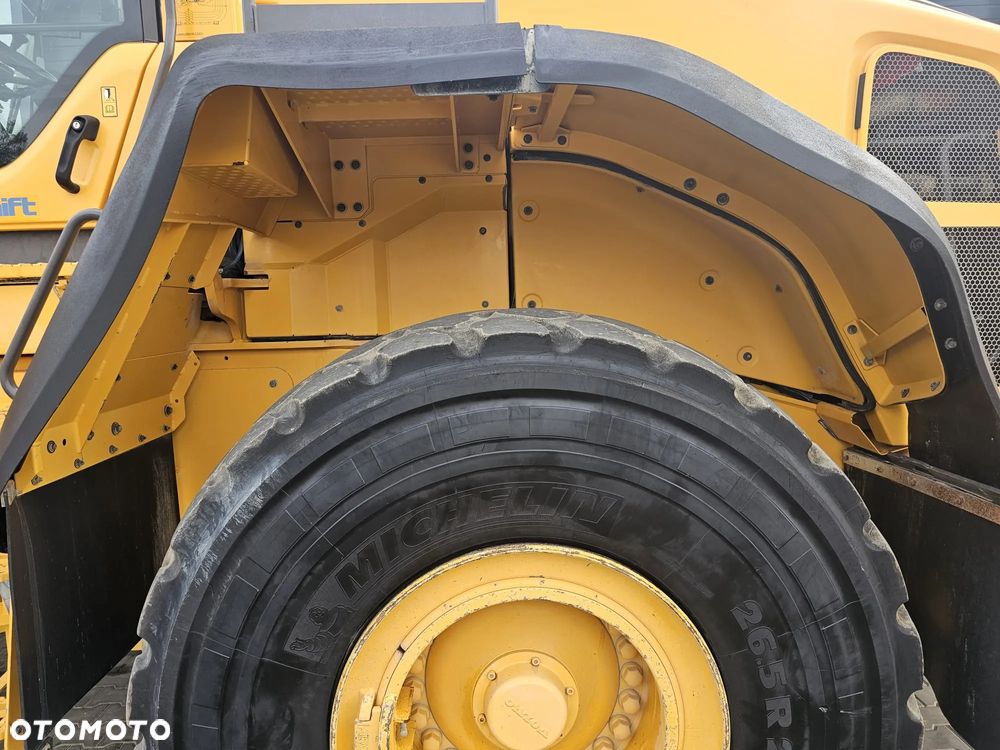 Volvo L180H - 15