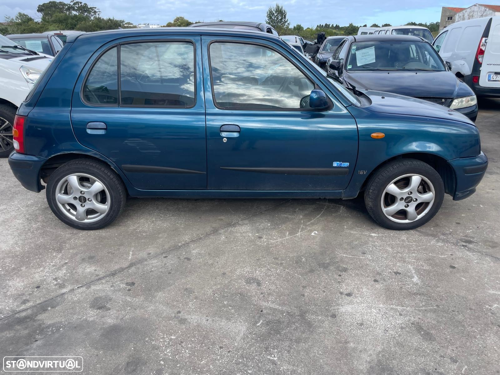 Nissan Micra K11 para peças - 2