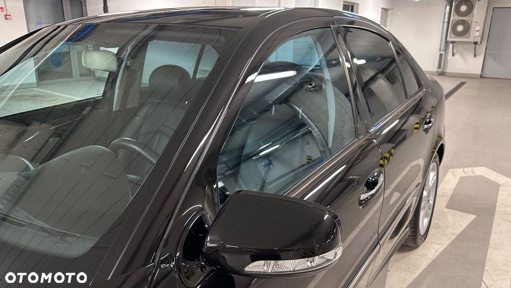 Mercedes-Benz Klasa E 350 4Matic Avantgarde Sport Edition - 10