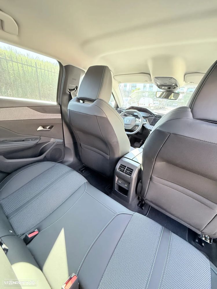 Peugeot 308 1.2 Hybrid Allure e-DCS6 - 12