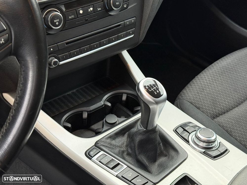 BMW X3 20 d xDrive — fotografia 9