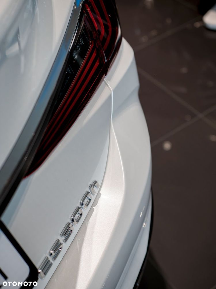 Lexus ES 300h Business Edition - 8