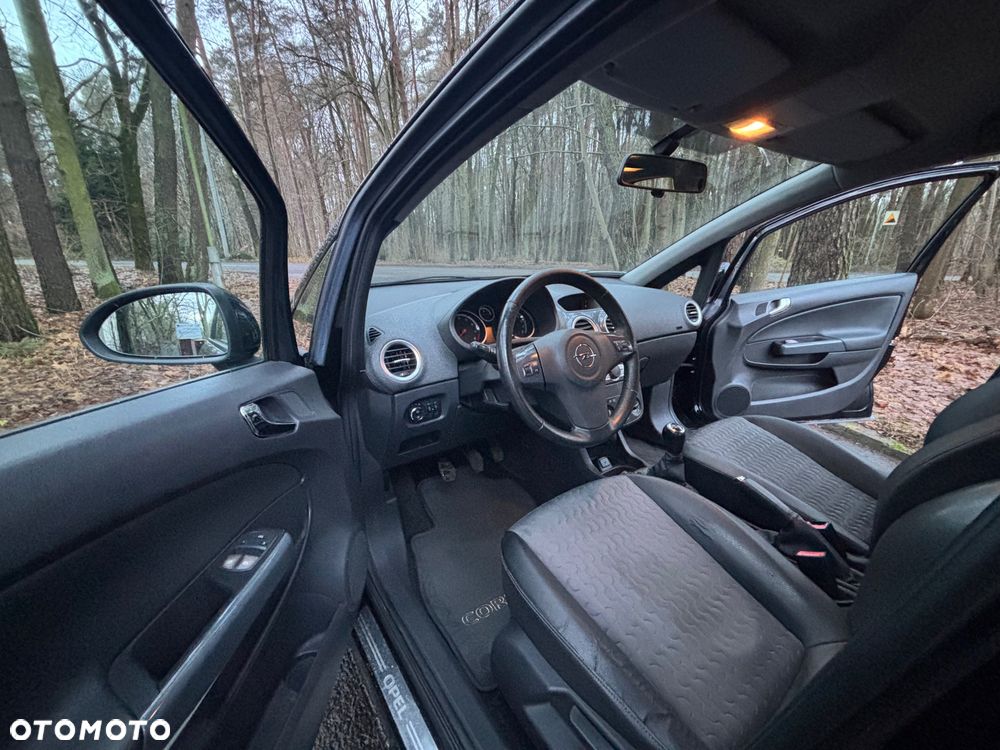 Opel Corsa - 16