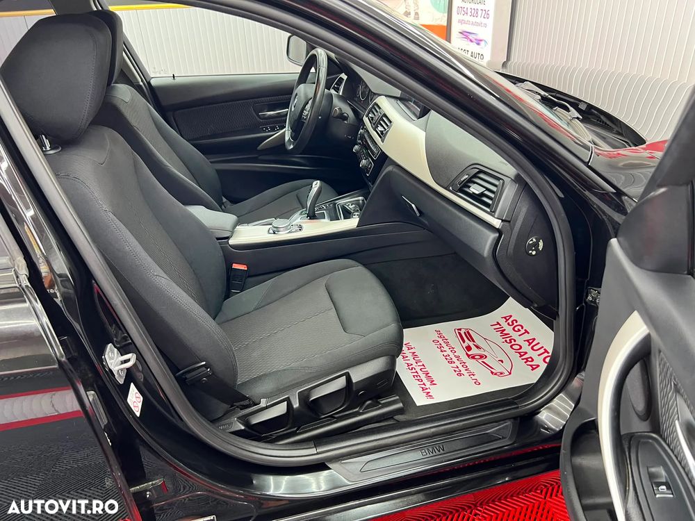 BMW Seria 3 318i Aut. - 13