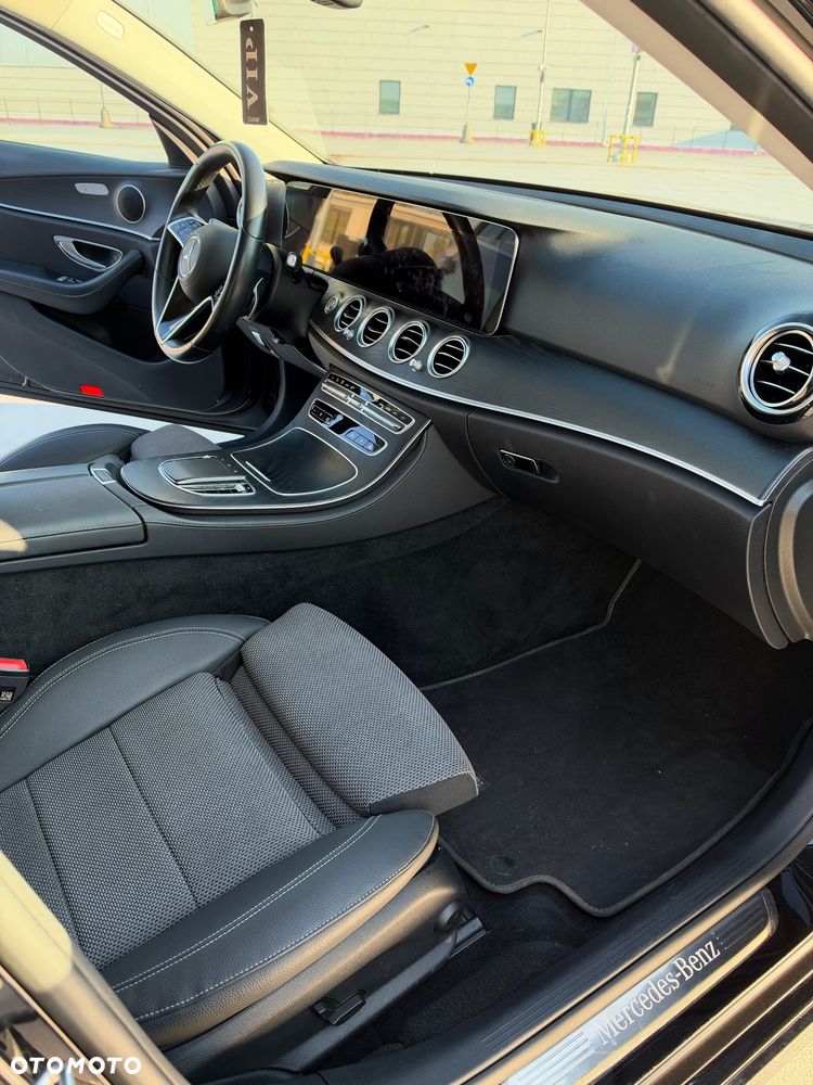 Mercedes-Benz Klasa E 220 d 4-Matic Avantgarde - 11
