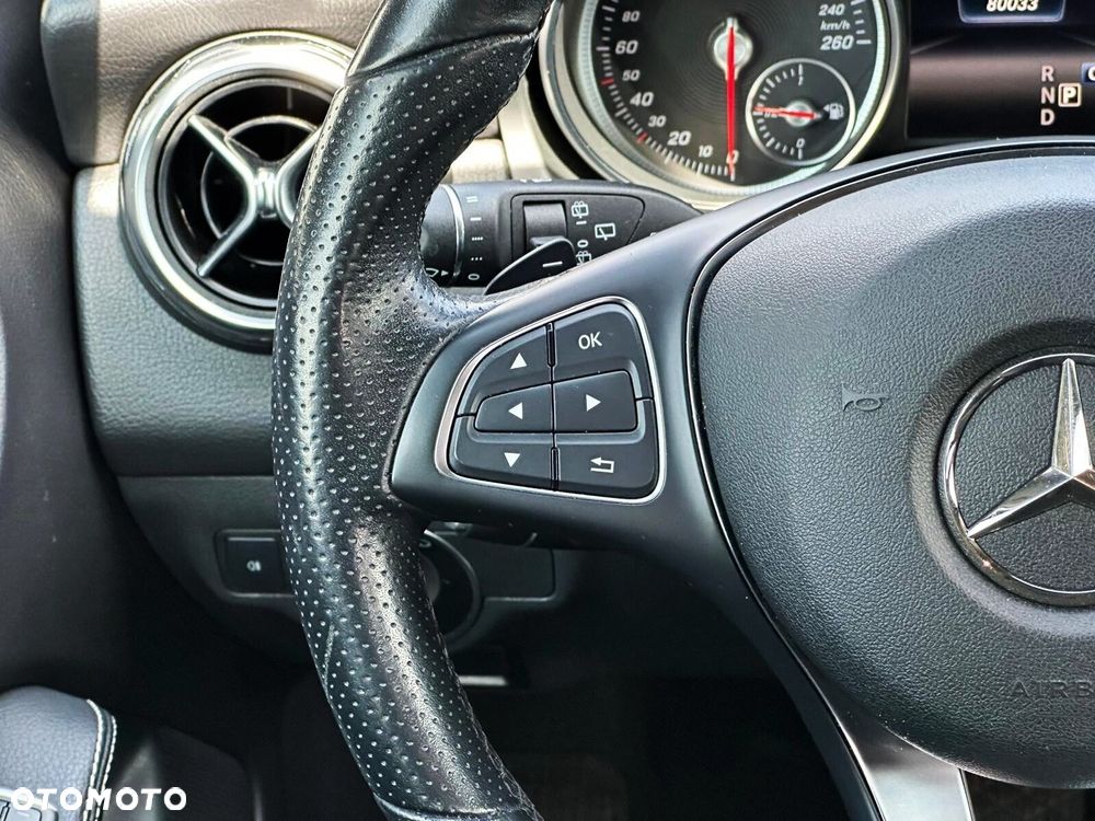 Mercedes-Benz GLA - 11