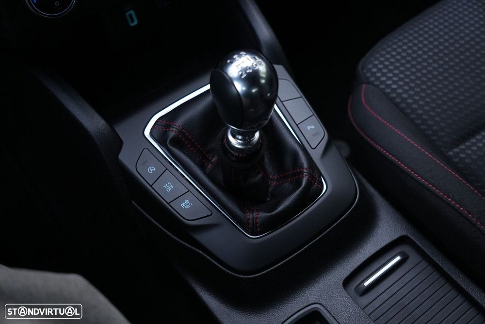 Ford Focus 1.0 EcoBoost MHEV ST-Line - 16