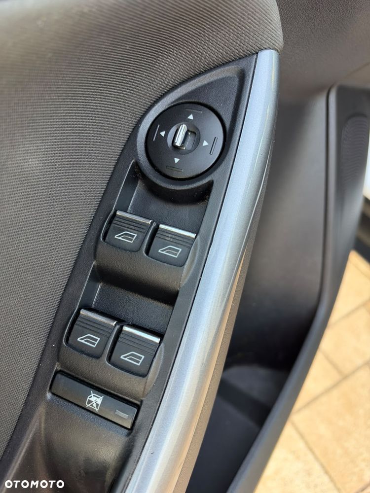 Ford Focus - 20