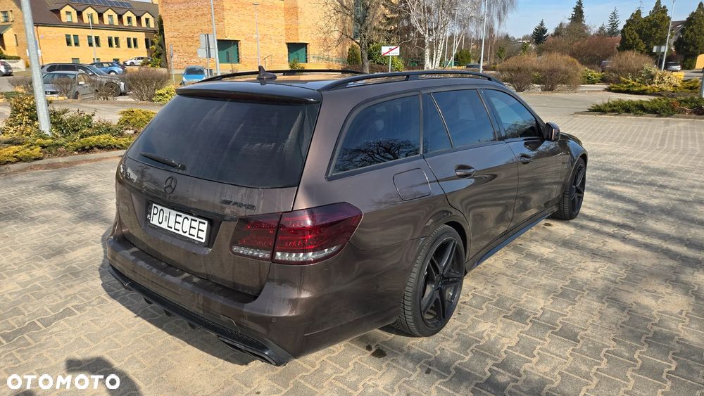 Mercedes-Benz Klasa E - 17