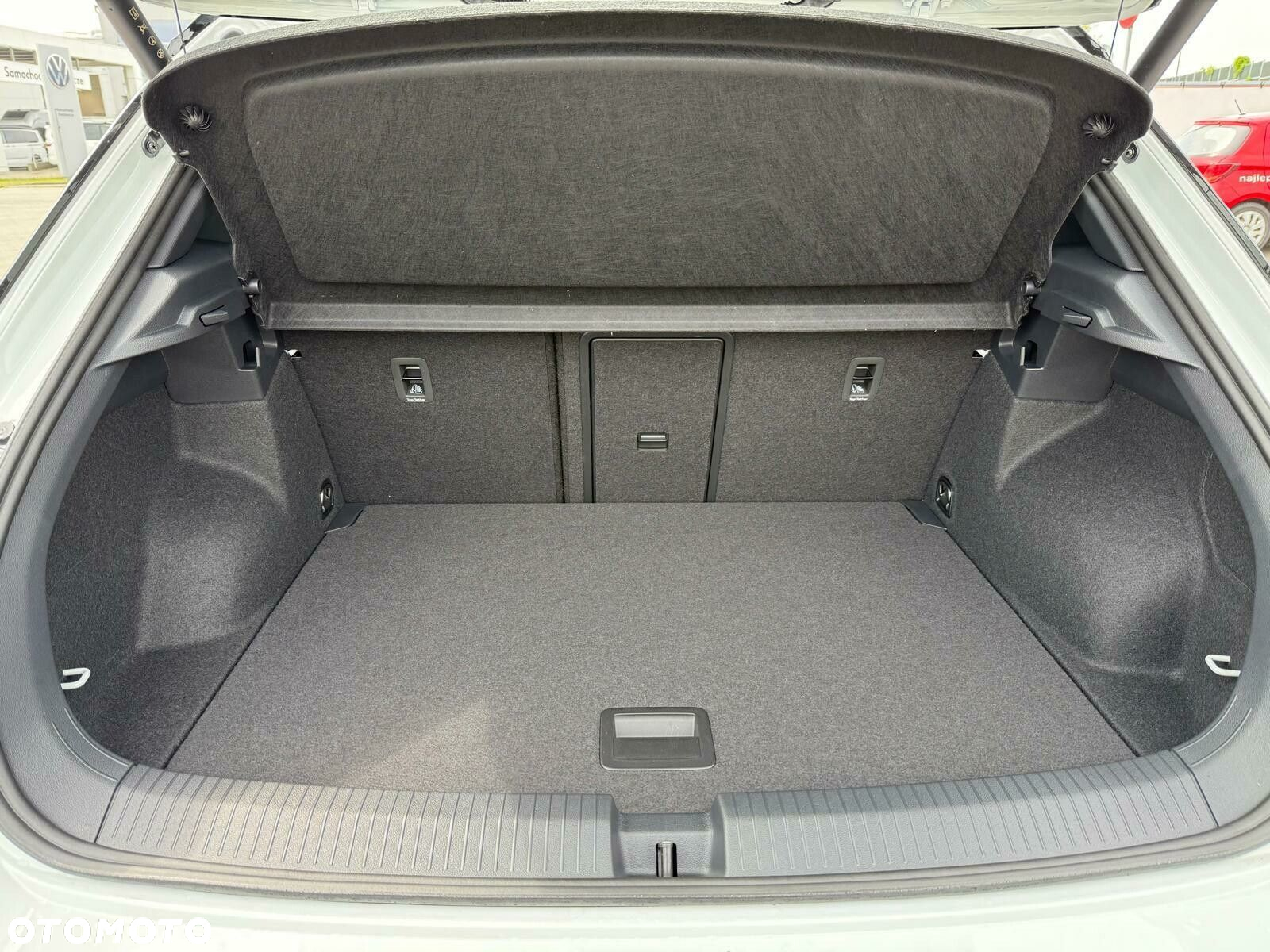 Volkswagen T-Roc 1.5 TSI R-Line Plus DSG - 37