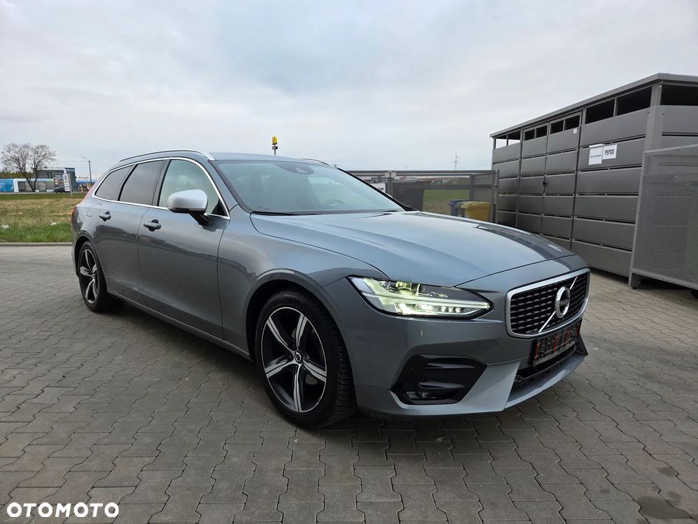 Volvo V90 - 2