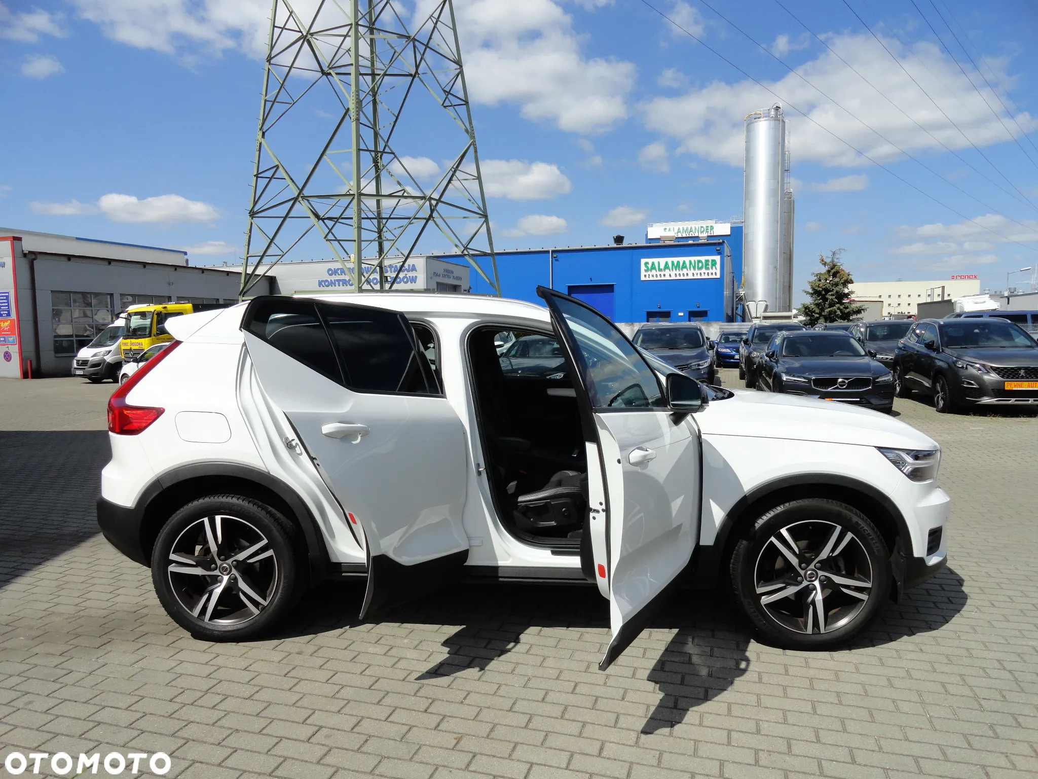 Volvo XC 40 D3 SCR Momentum Core - 12
