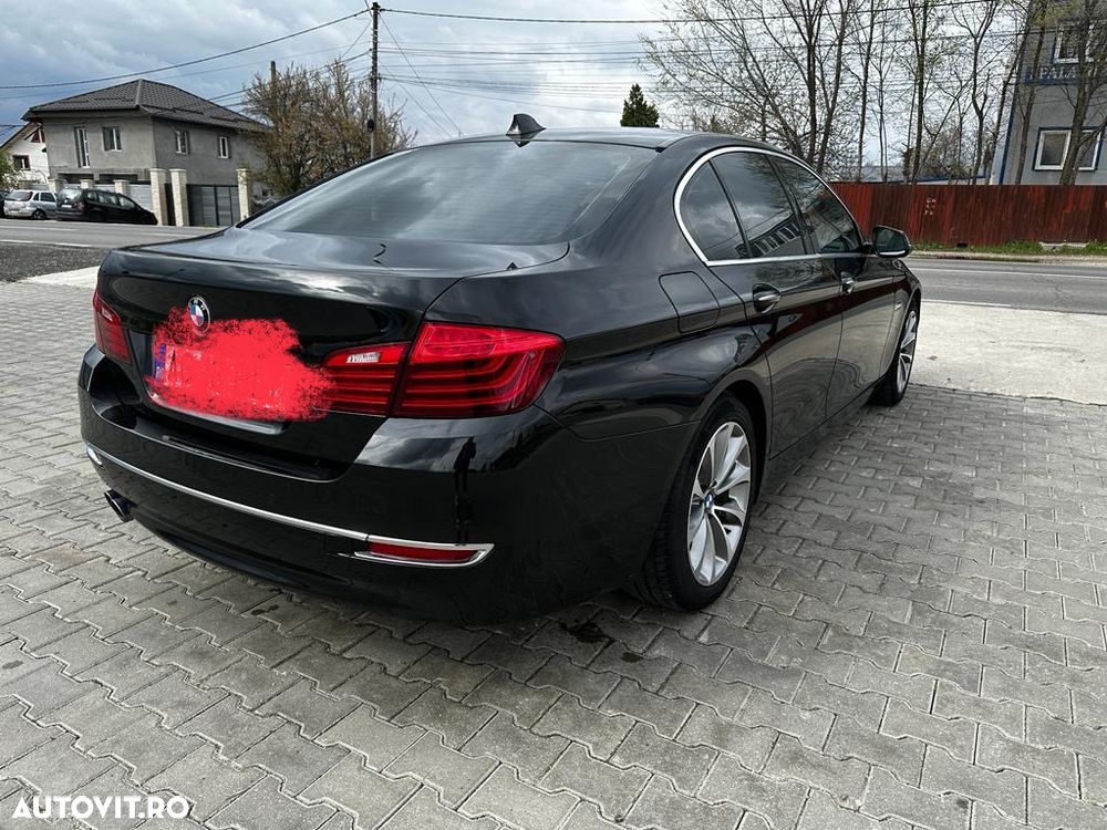 BMW Seria 5 520i Aut. Luxury Line - 12