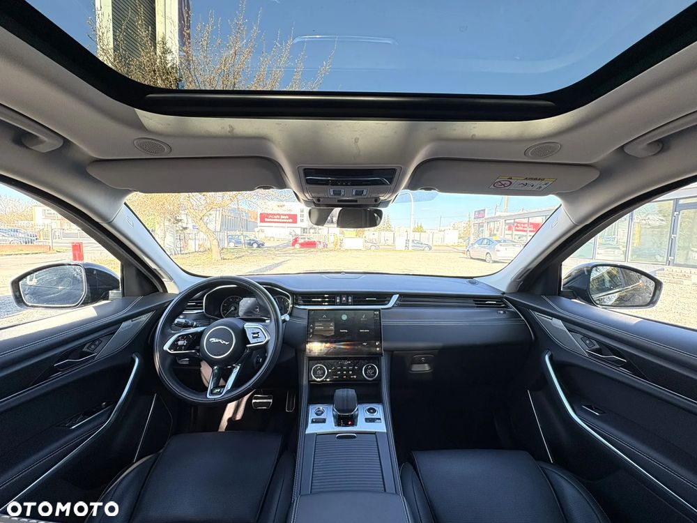 Jaguar F-Pace 3.0 P400 mHEV AWD R-Dynamic Black - 27