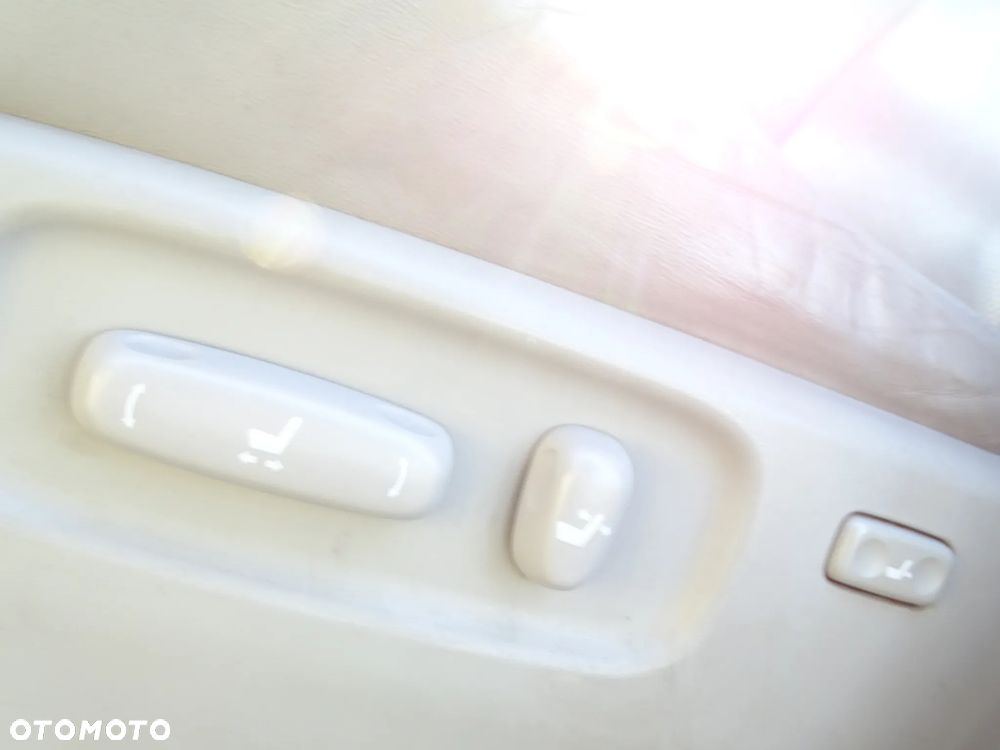 Lexus RX 300 Lux - 17