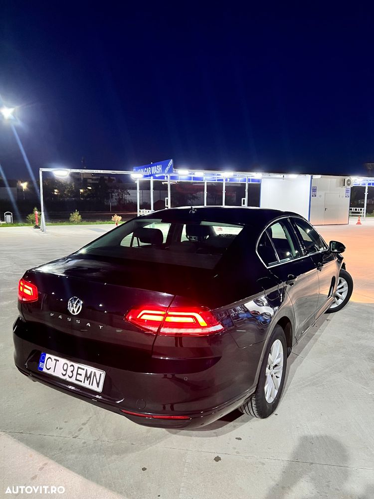 Volkswagen Passat - 9