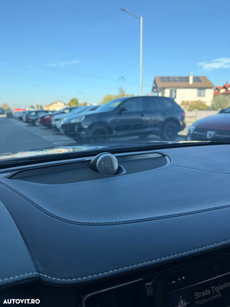 Volvo S90 - 32
