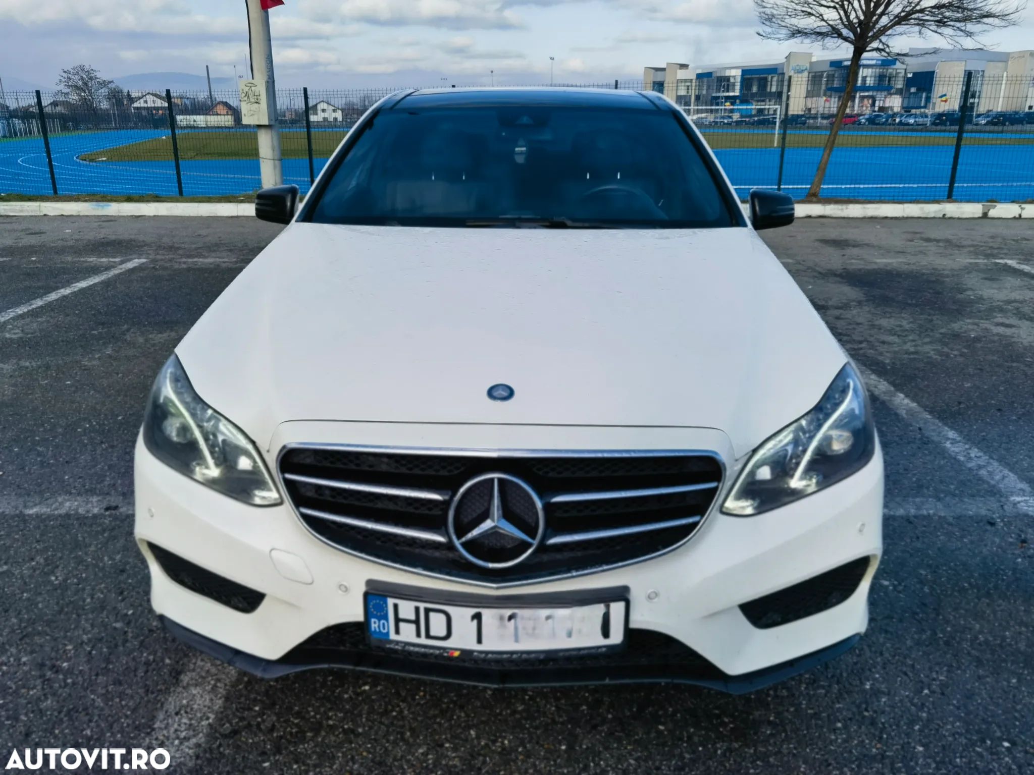 Mercedes-Benz E - 1