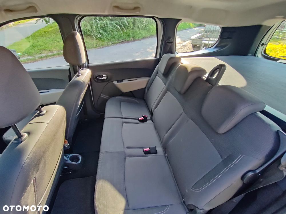 Dacia Lodgy dCi 110 Prestige - 17
