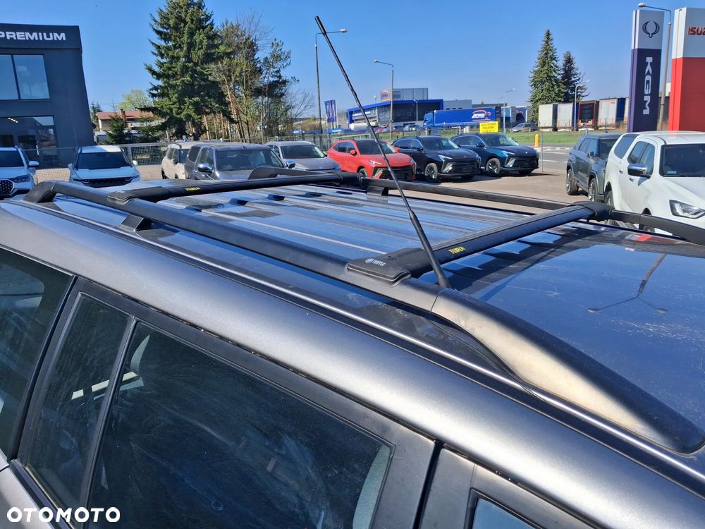 Mitsubishi Pajero Sport - 7