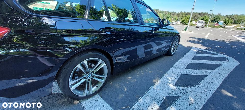 BMW Seria 3 320i - 19