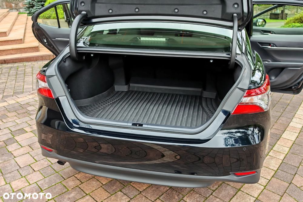 Toyota Camry 2.5 Hybrid Comfort CVT - 12