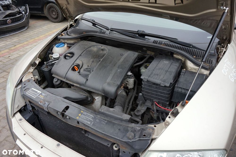 SKODA OCTAVIA II 1Z3 LB LIFTBACK 2006 9201 LF8F 1.6 FSI BLF 115KM GYT BEŻOWY na części - 11