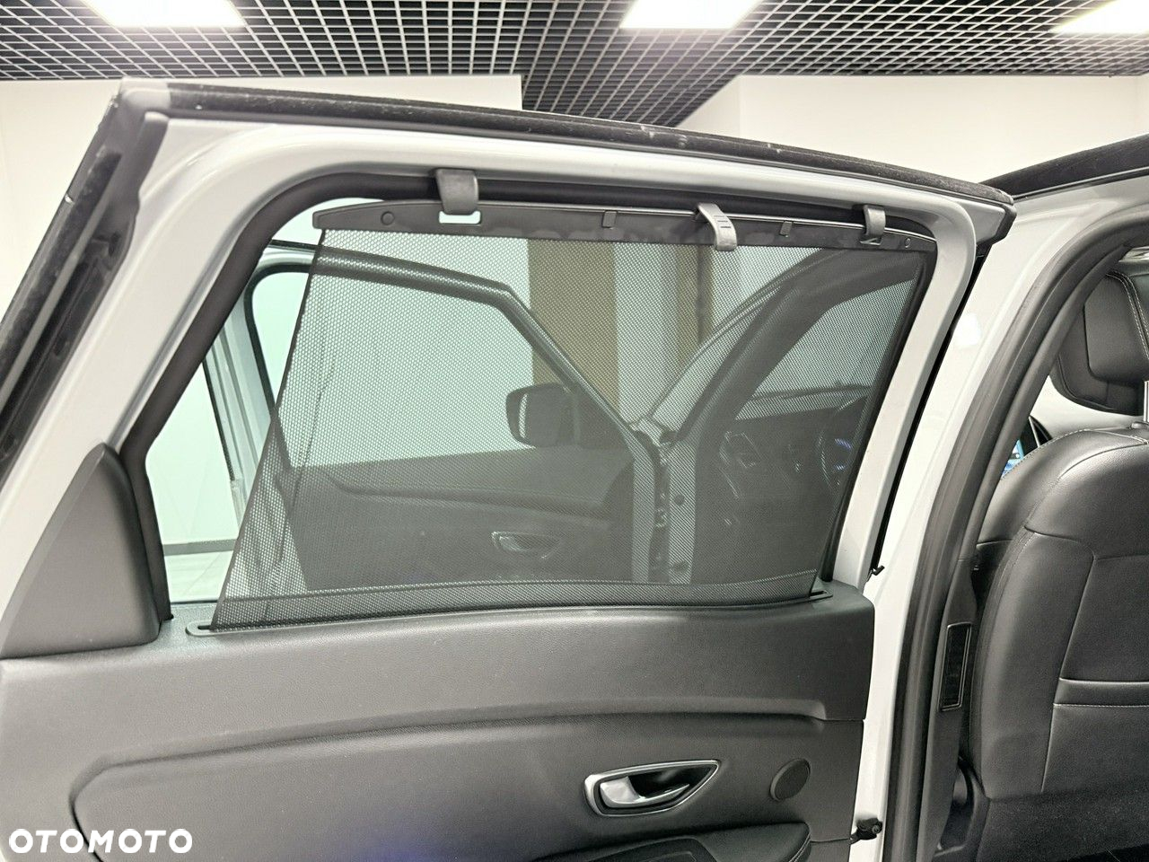 Renault Scenic - 32
