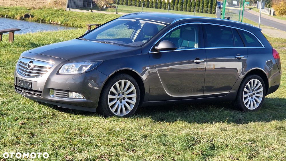 Opel Insignia 2.8 V6 Turbo 4x4 Automatik Cosmo - 2