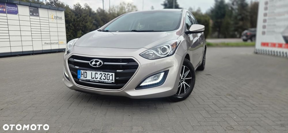 Hyundai i30 1.6 CRDi Premium - 1