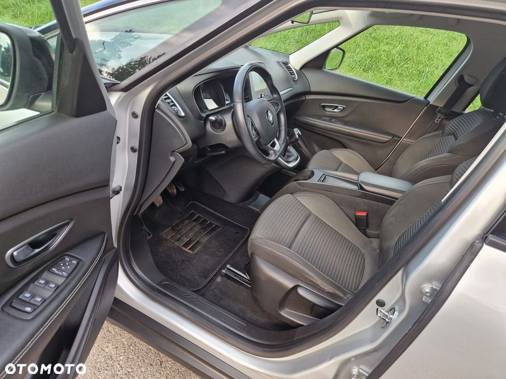 Renault Scenic - 11